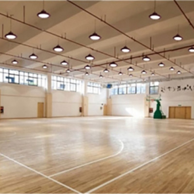LED工矿灯在中国西安篮球场